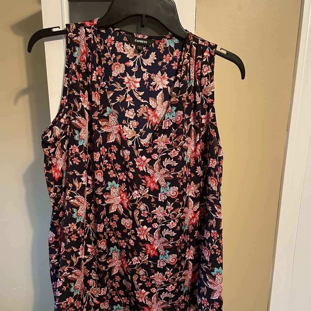 Express floral blouse size small